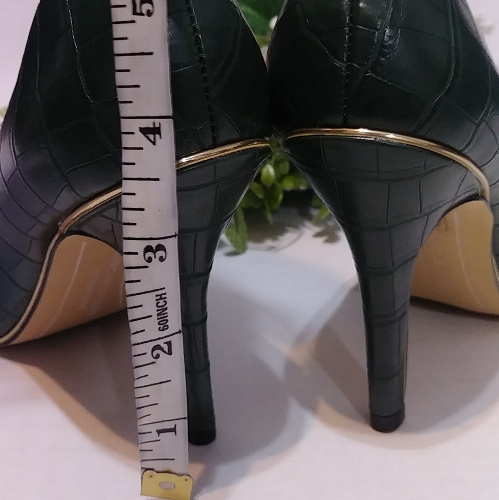 Reserved /Crocodile Pattern Leather - image 4